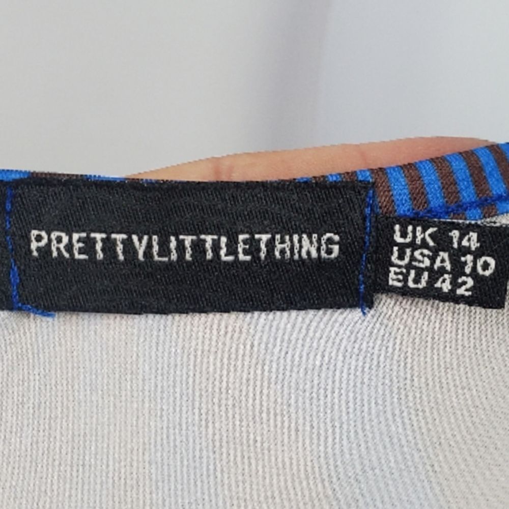 PrettyLittleThing Dress - Picture 7 of 8
